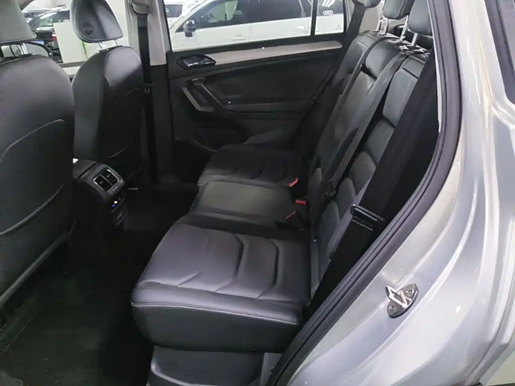 Volkswagen Tiguan L 2019 — фото 17