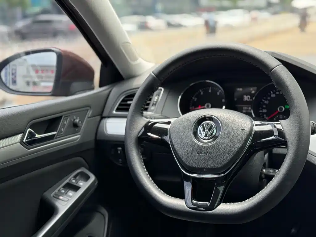 Volkswagen Lamando 2018 — фото 16