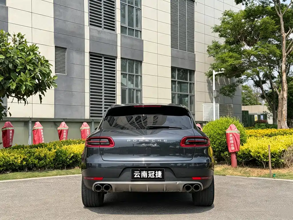 Porsche Macan 2018 — фото 8