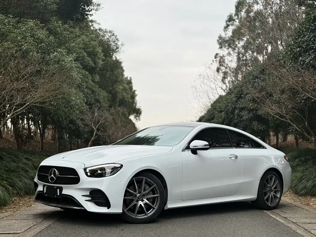 Mercedes-Benz E-Class 2023