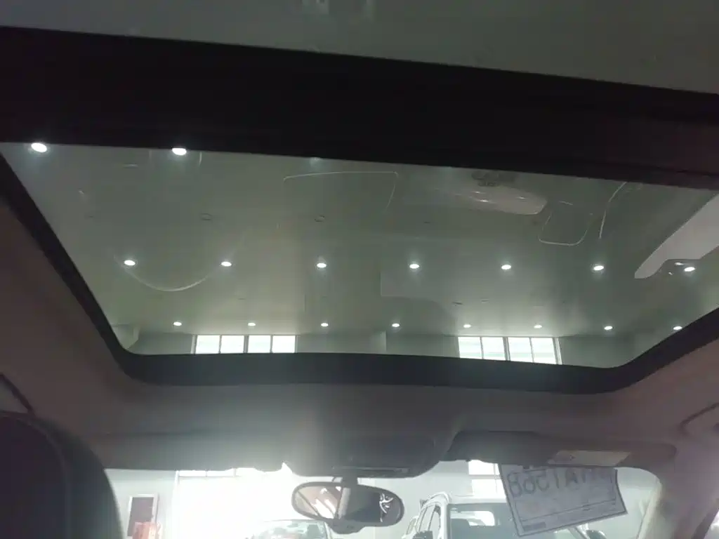 Audi Q3 2015 — фото 18