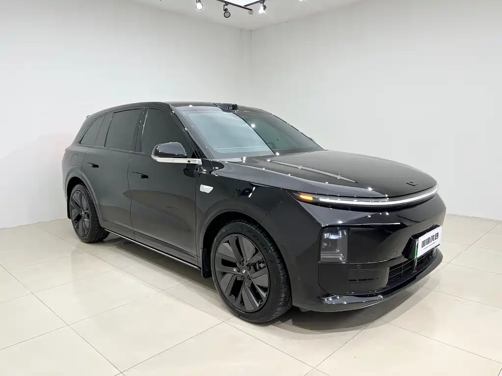 Li Auto Li L6 2025