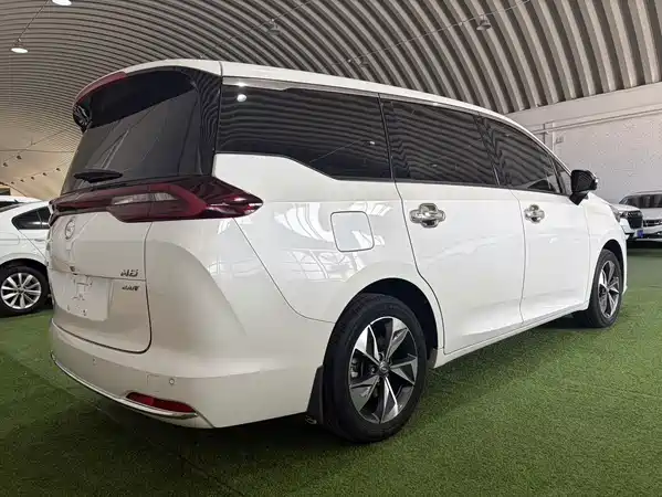 GAC Trumpchi M6 2022