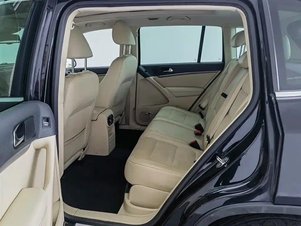 Volkswagen Tiguan 2015 — фото 15