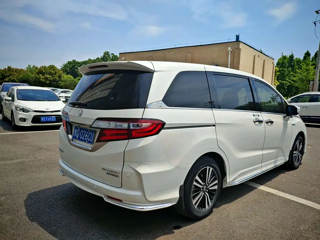 Honda Odyssey 2019 — фото 13