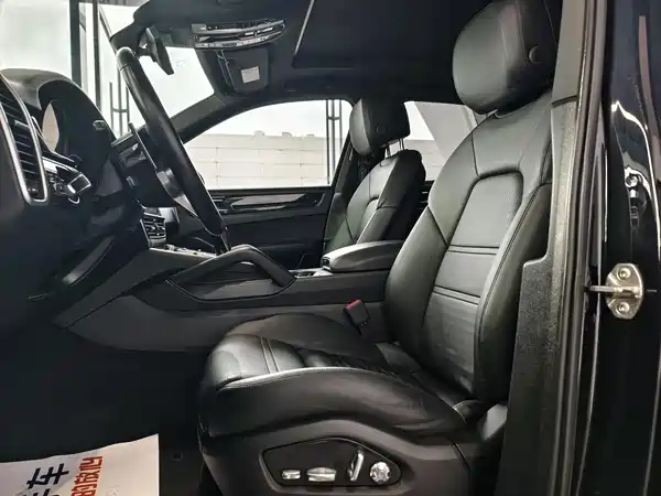 Porsche Cayenne 2019