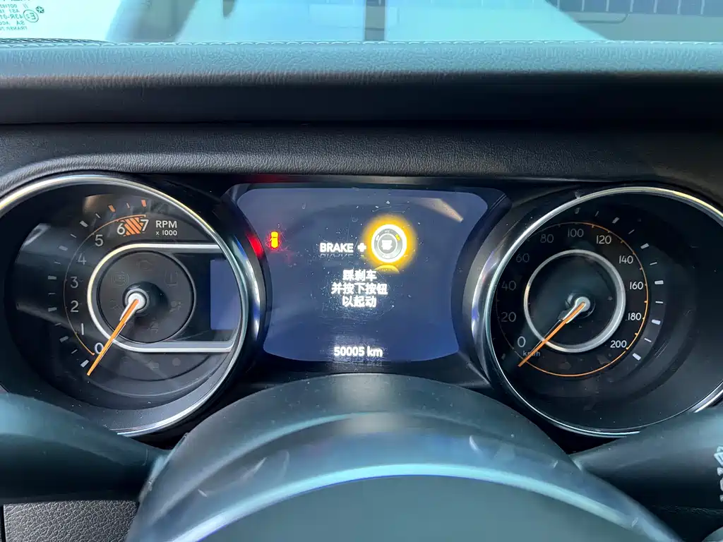 Jeep Wrangler 2019 — фото 19