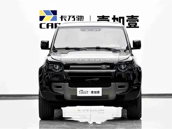 Land Rover Defender 2024