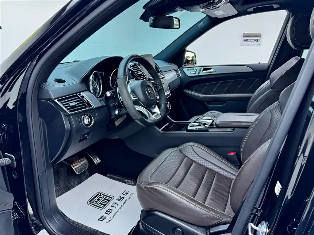 Mercedes-Benz GLE AMG 2020 — фото 16