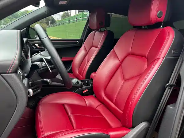 Porsche Macan 2024