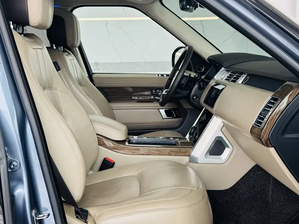 Land Rover Range Rover 2019 — фото 13