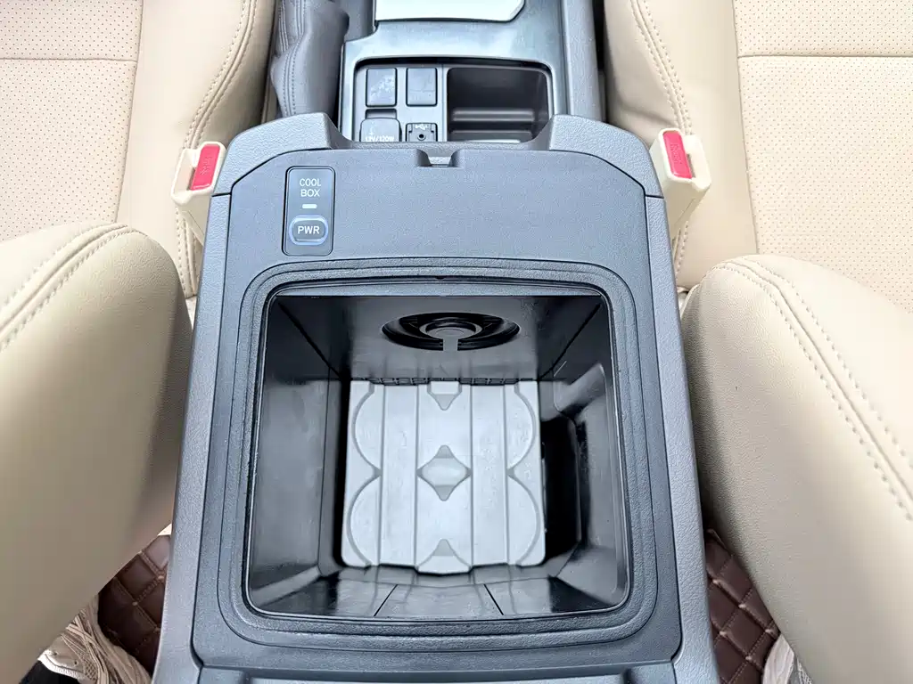 Toyota Prado 2018 — фото 13