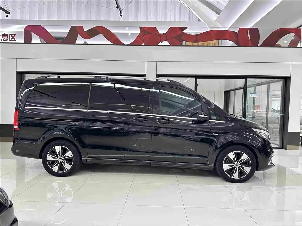 Mercedes-Benz V-Class 2021