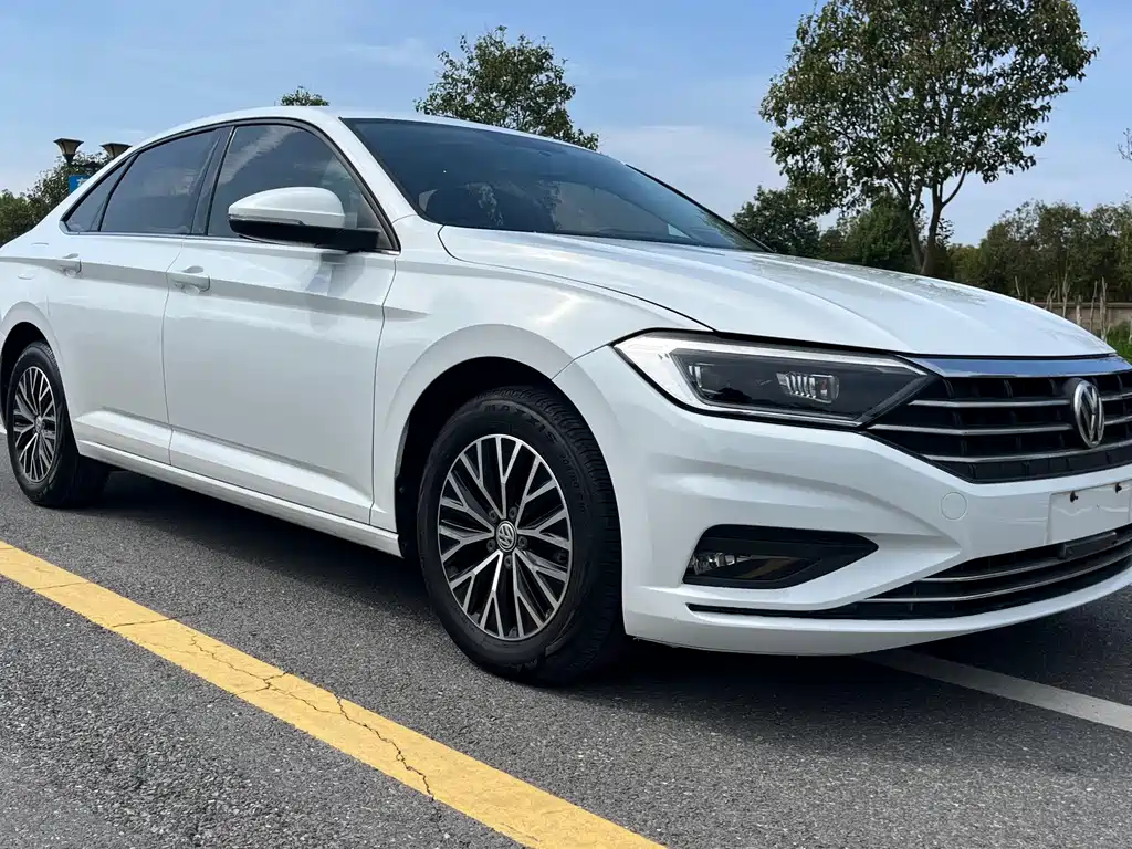 Volkswagen Sagitar 2019