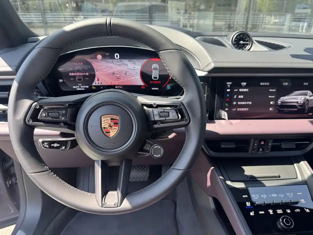 Porsche Macan New Energy 2025 — фото 4