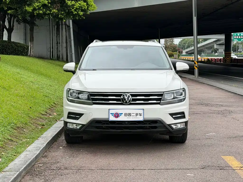Volkswagen Tiguan L 2021 — фото 2