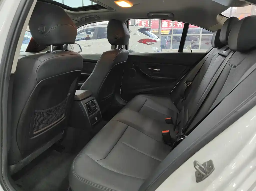 BMW 3 Series 2016