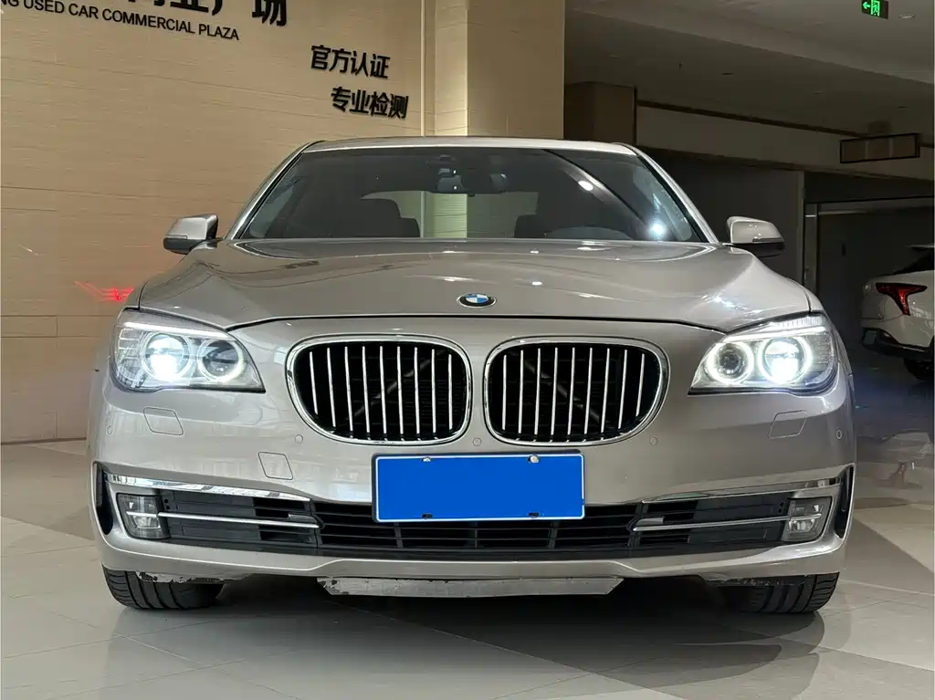 BMW 7 Series 2014 — фото 2