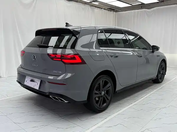 Volkswagen Golf 2022