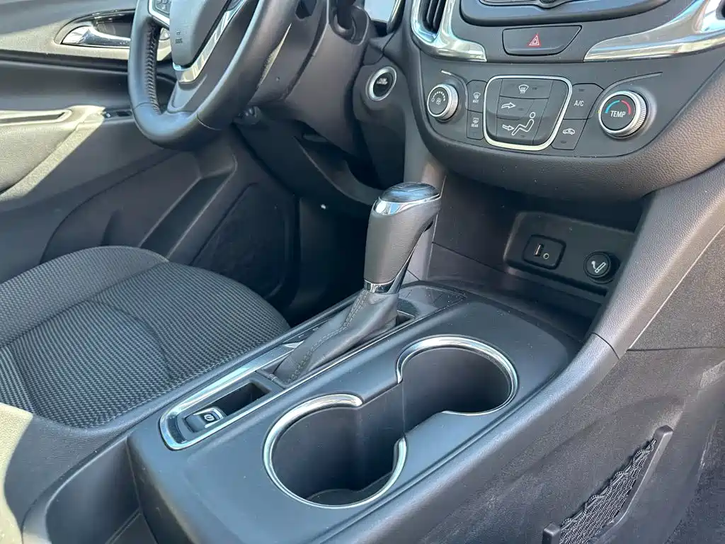 Chevrolet Equinox 2018 — фото 19
