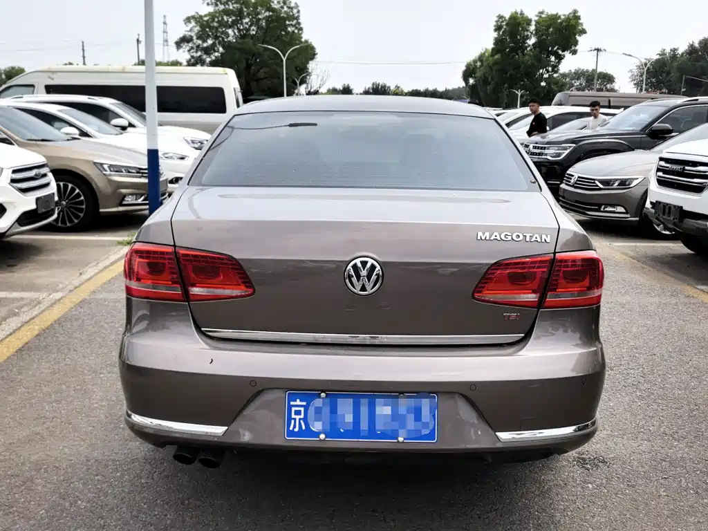 Volkswagen Magotan 2014