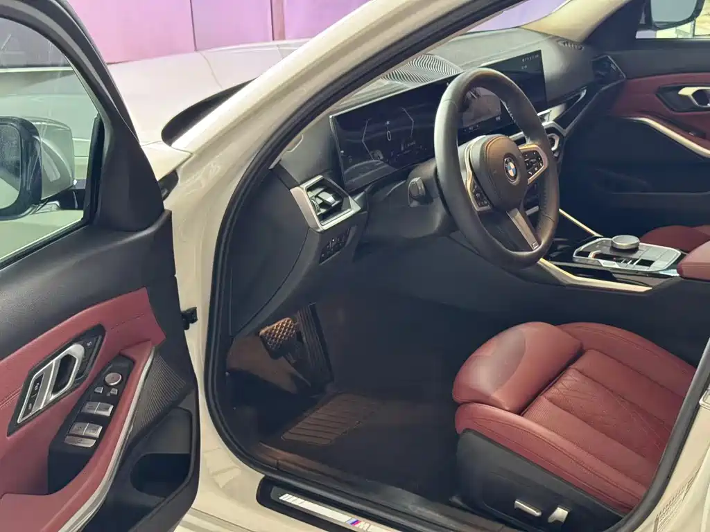 BMW 3 Series 2023