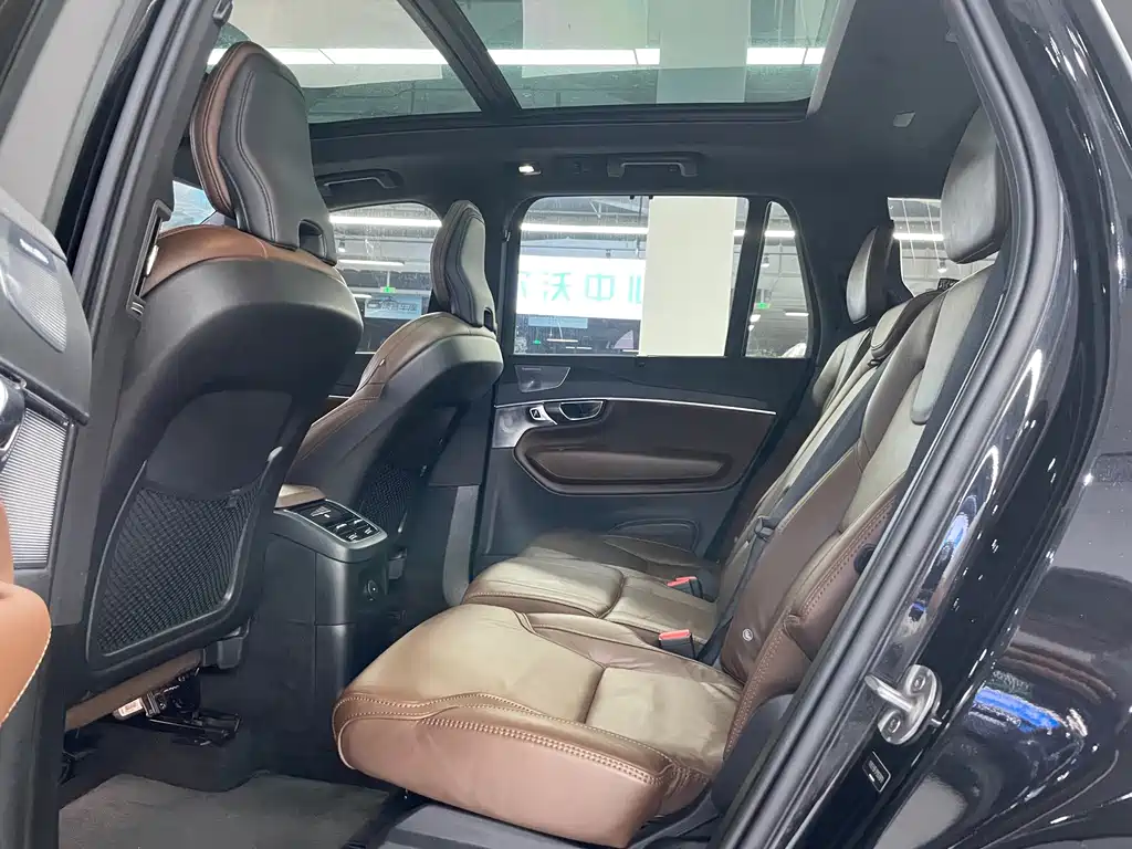 Volvo XC90 PHEV 2023