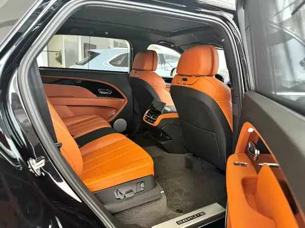 Bentley Bentayga 2026