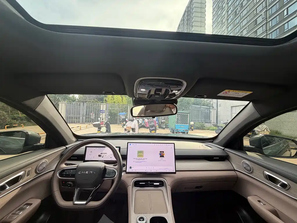 Chery Tiggo 8 PLUS 2025 — фото 12