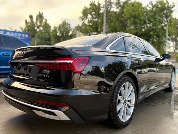 Audi A6L 2022