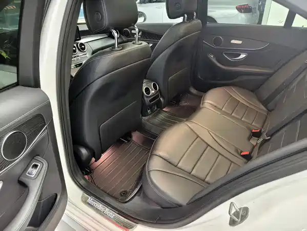 Mercedes-Benz C-Class 2020