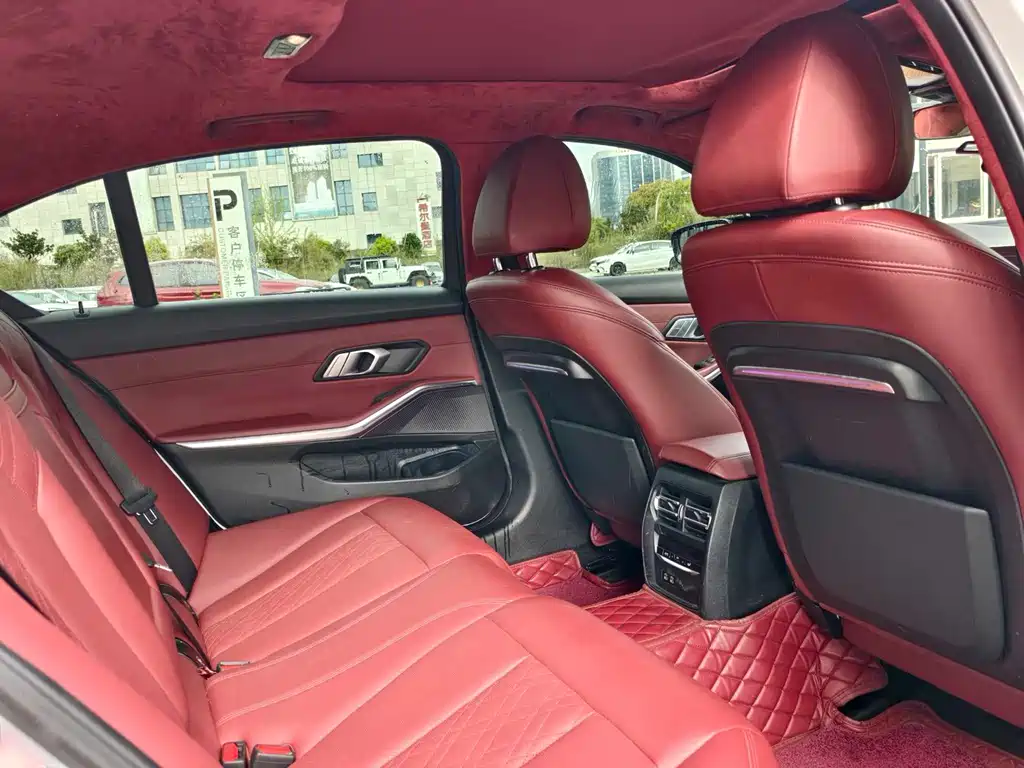 BMW 3 Series 2021