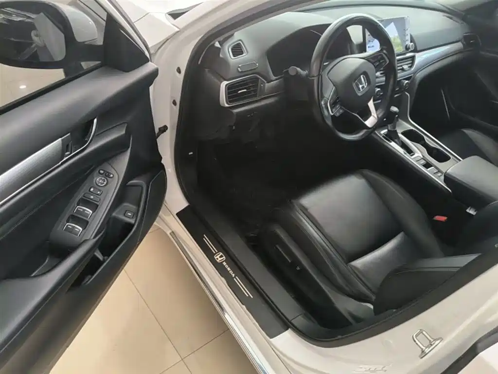Honda Accord 2021 — фото 16