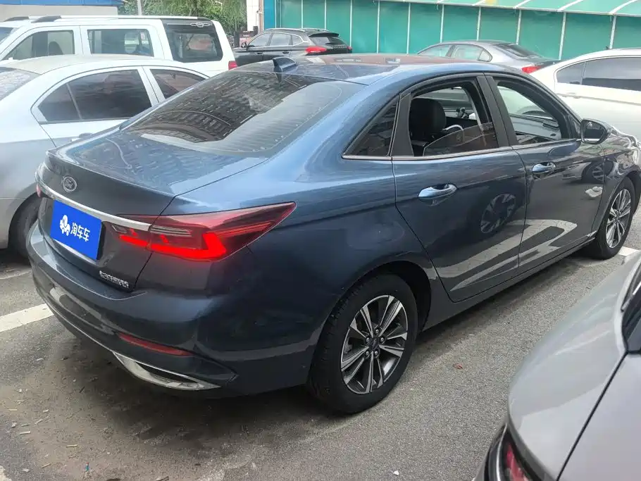 Ford Escort 2021