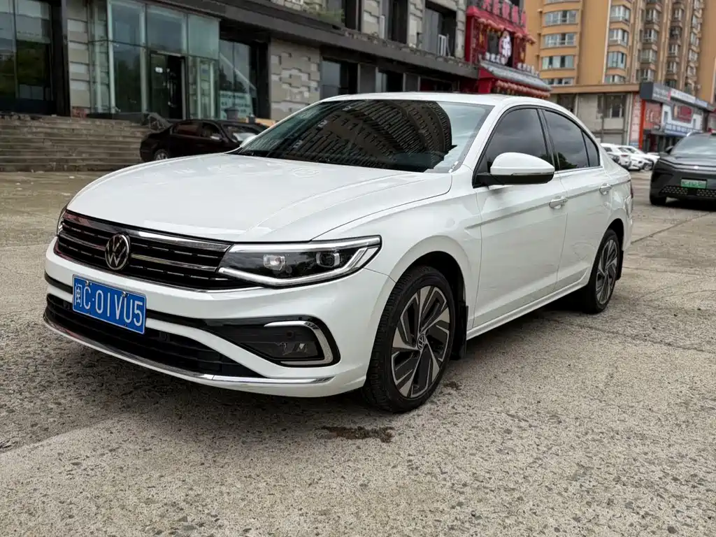 Volkswagen Bora 2023