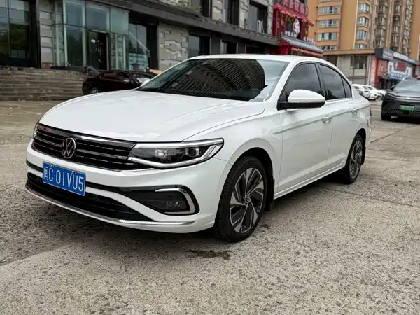 Volkswagen Bora 2023