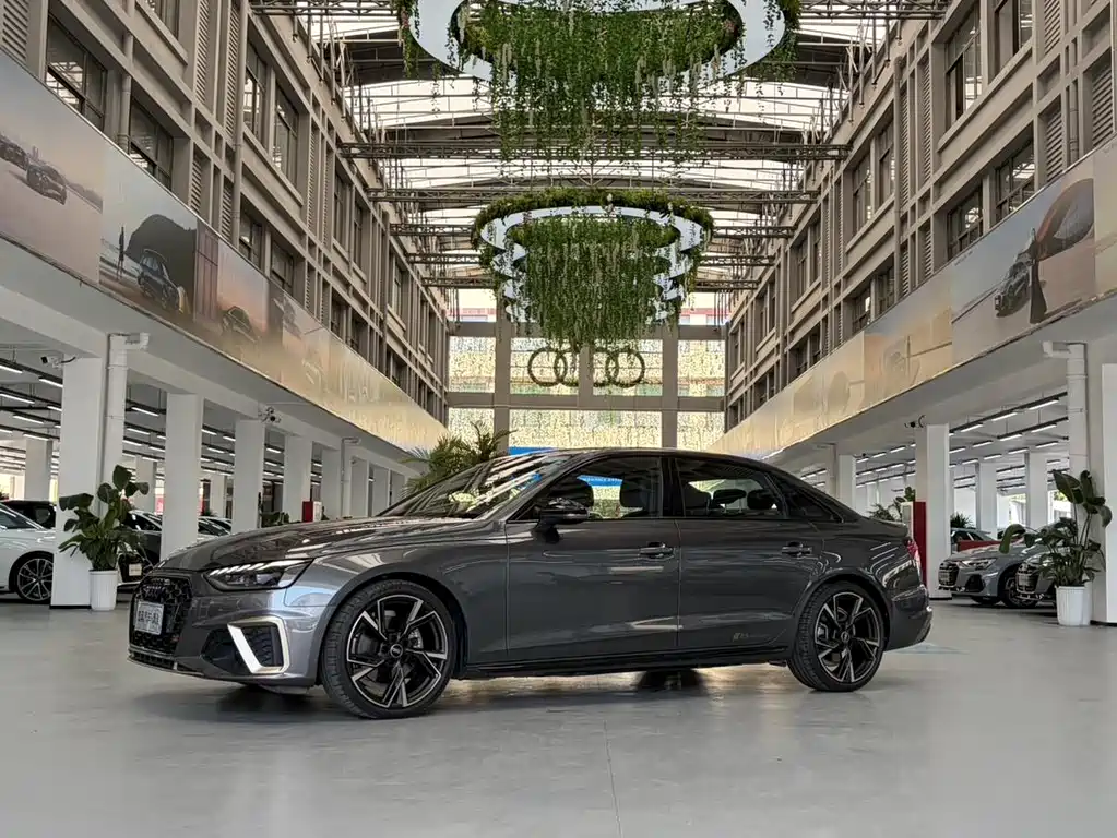Audi A4L 2024