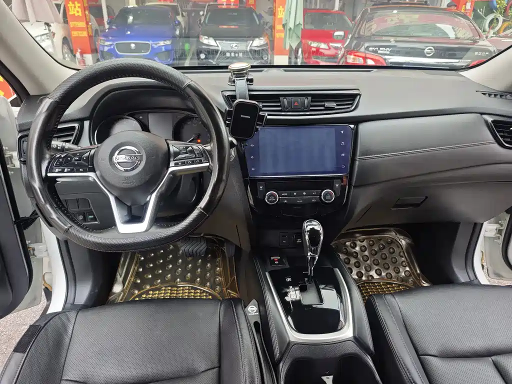 Nissan X-Trail 2020 — фото 13