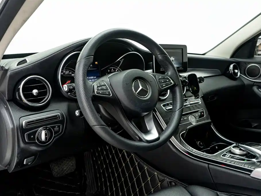 Mercedes-Benz C-Class 2016 — фото 26