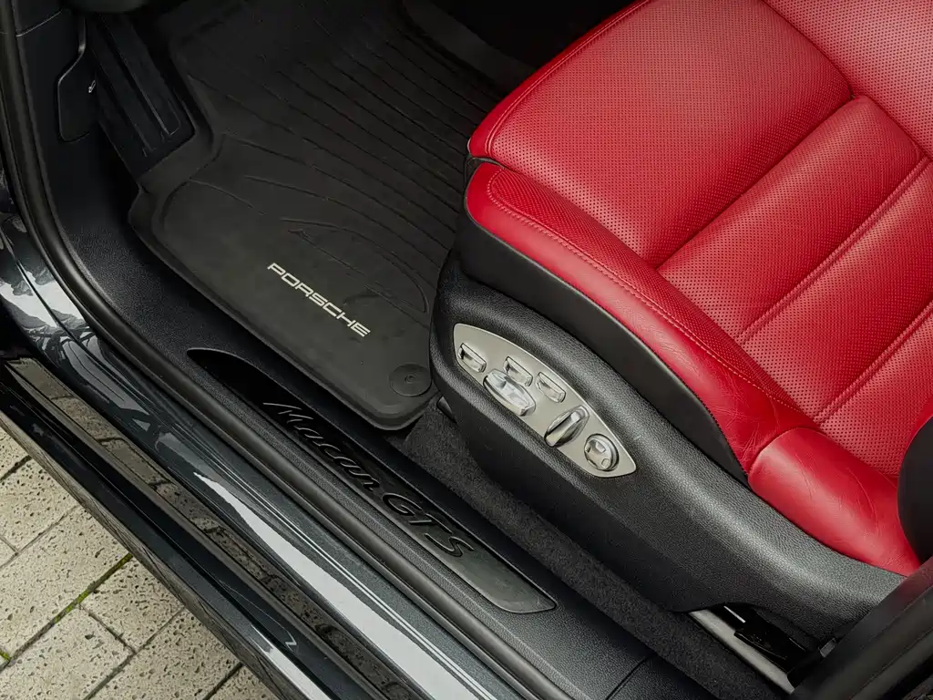 Porsche Macan 2022 — фото 16