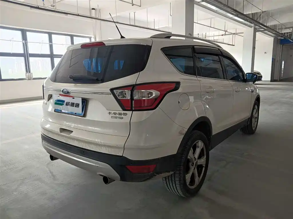 Ford Kuga 2017 — фото 6