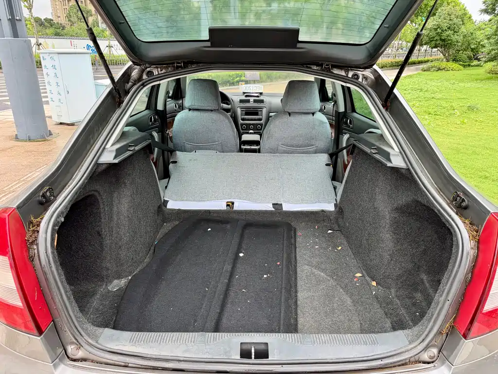 Skoda Octavia 2012 — фото 12