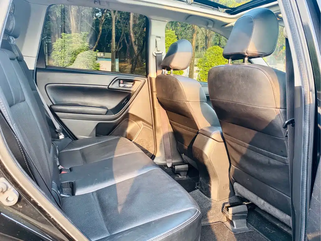 Subaru Forester 2014 — фото 15