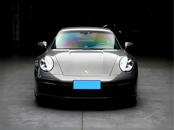 Porsche 911 2021