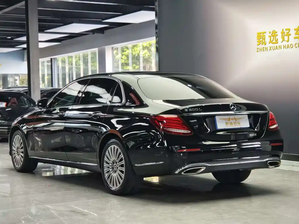 Mercedes-Benz E-Class 2020 — фото 14