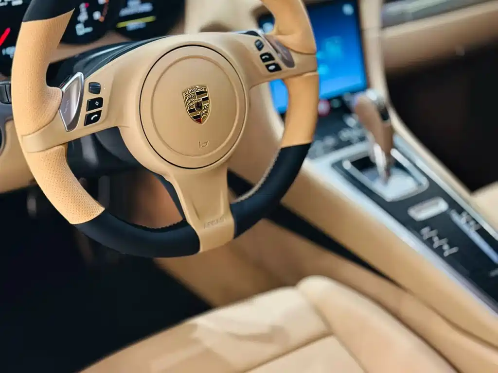 Porsche Cayman 2013
