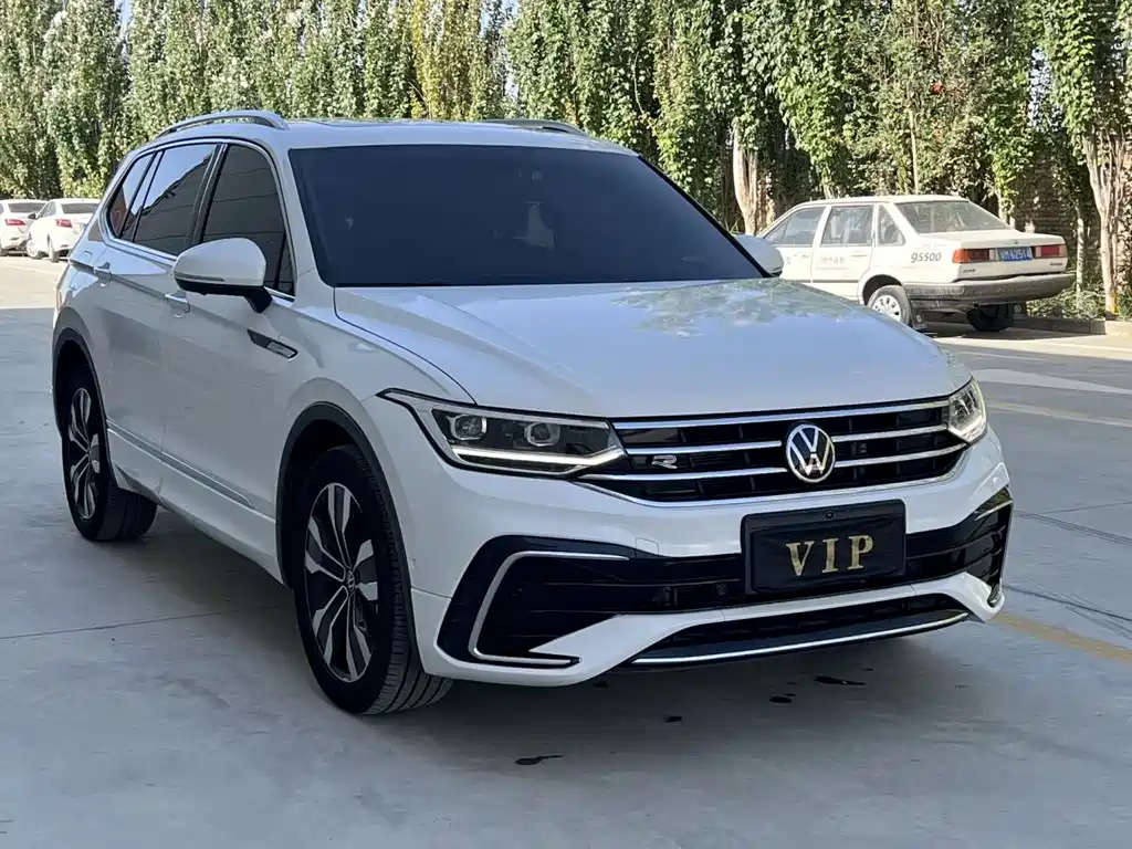 Volkswagen Tiguan L 2023