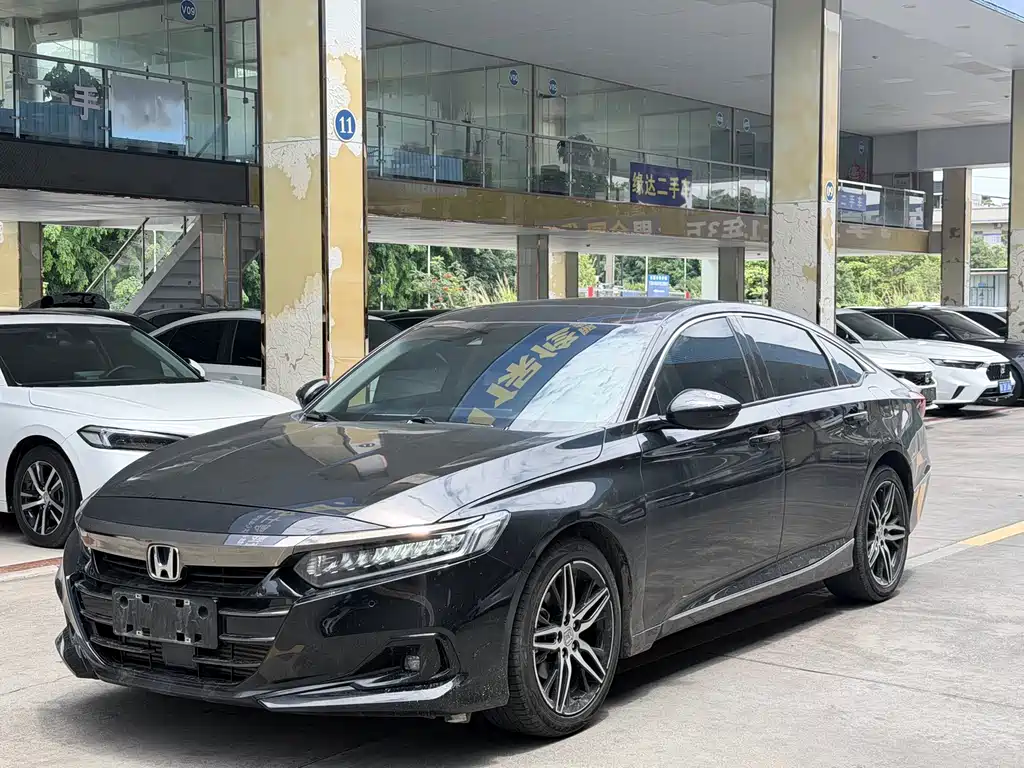 Honda Accord 2022 — фото 1