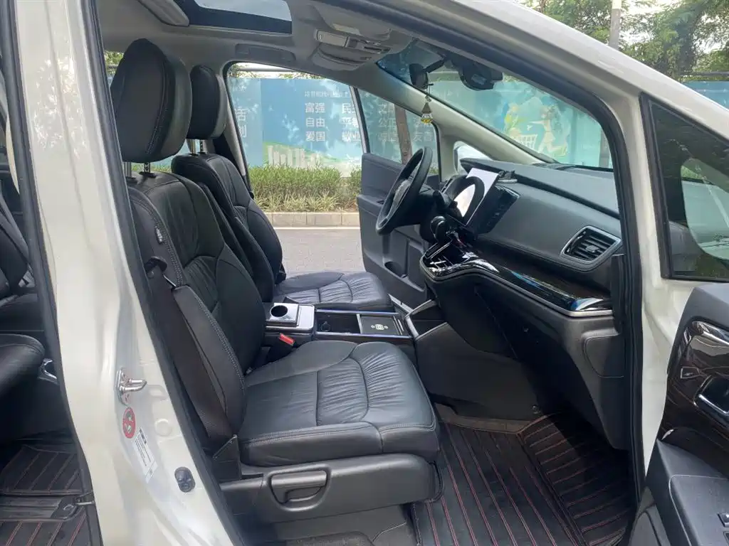 Honda Odyssey 2021 — фото 16