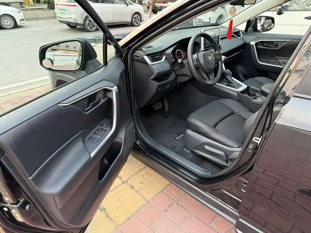 Toyota Wildlander 2021 — фото 15